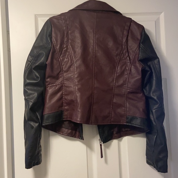 Nice faux leather jacket - Picture 2 of 3